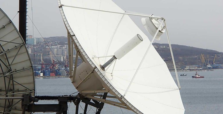 Big satellite dish telecommunication